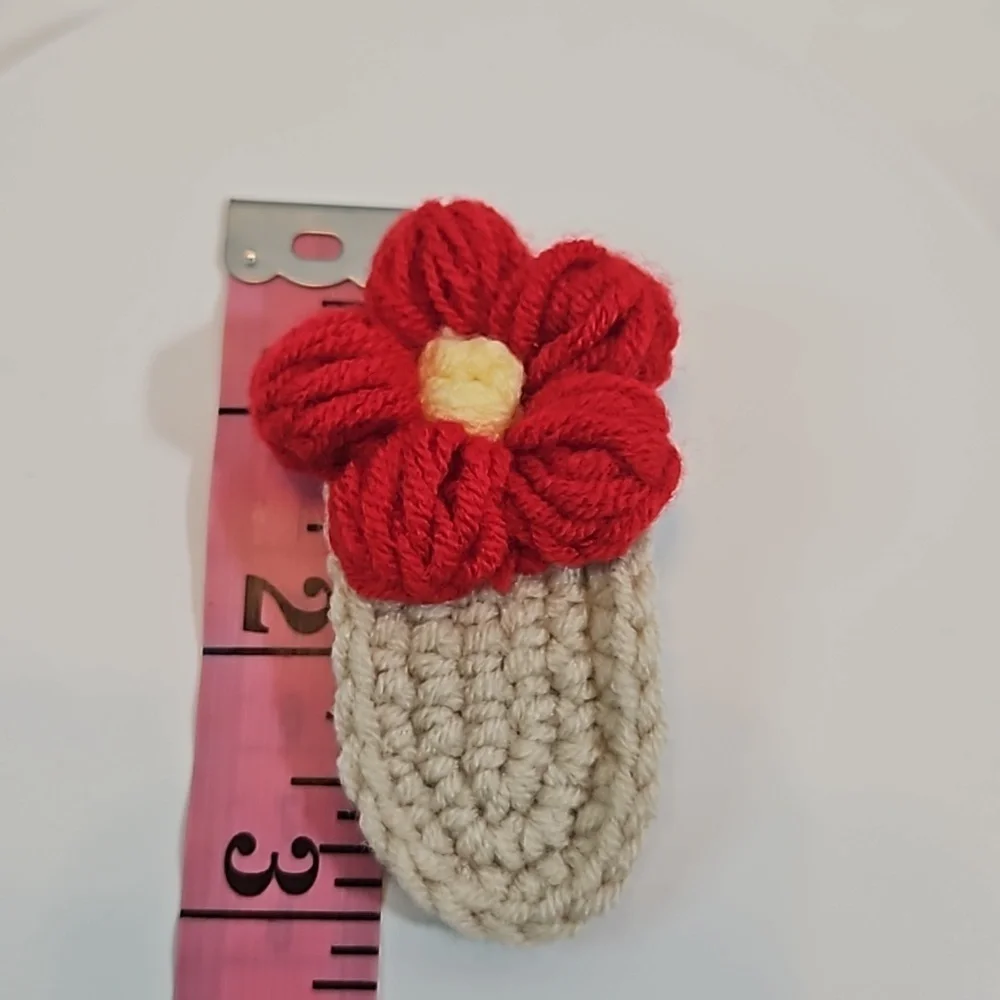 Hand Crafted Handmade Crochet Hair Clip Hand knit Puffy Red Flower Snap Clip 3